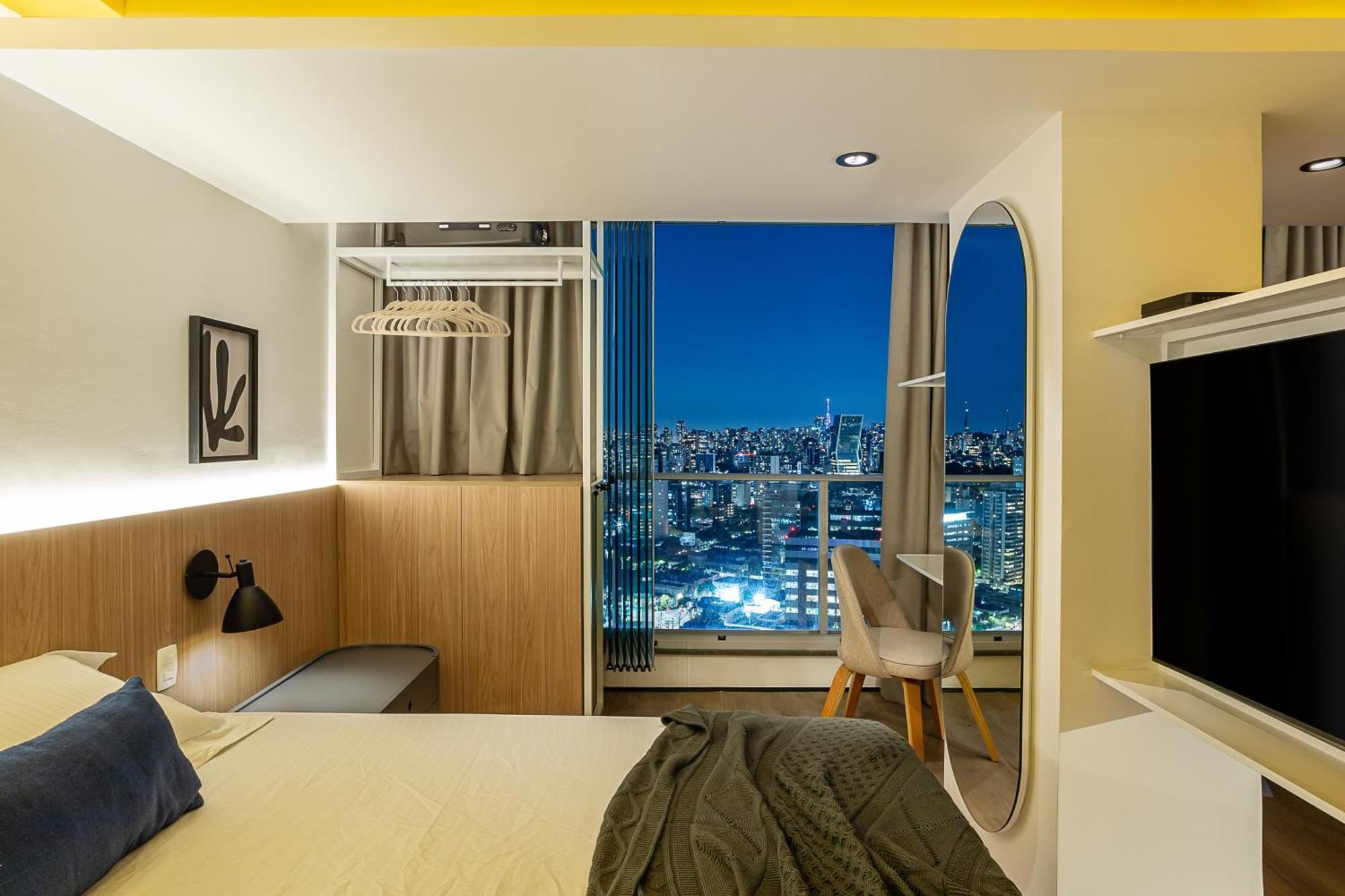 River One - 2701 Apartamento